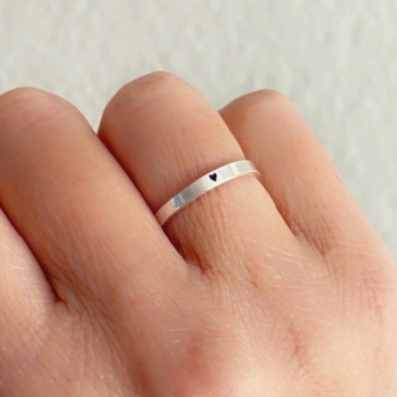 Sterling Silver Heart Ring - Picture 7 of 11